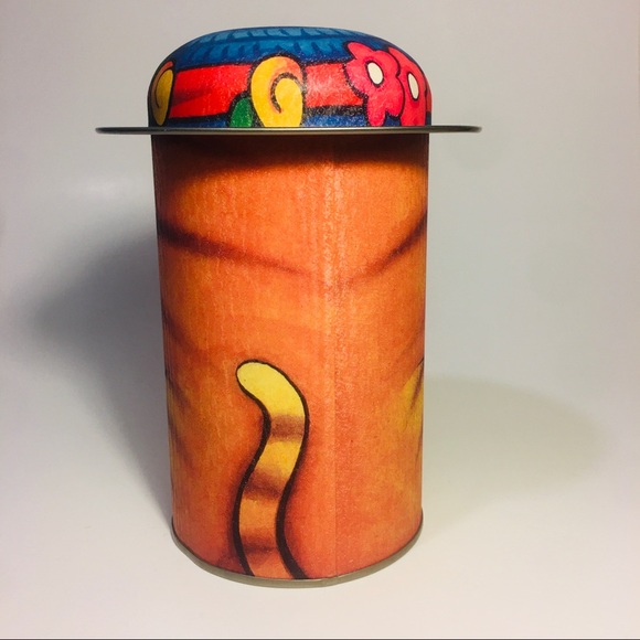 Cute Kitty Cat Tin - Picture 2 of 3